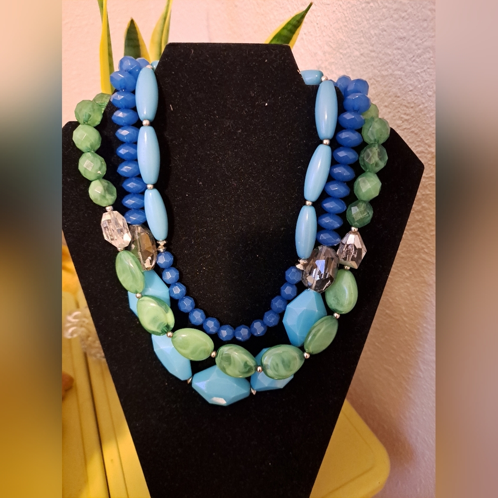Bead Necklace 9/19